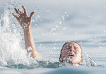 Cara Memberikan Pertolongan Pertama pada Korban Tenggelam