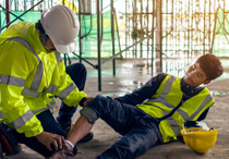 Cara Melakukan Pertolongan Pertama pada Patah Tulang