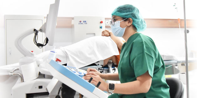 ESWL (Extracorporeal Shock Wave Lithotripsy) : Solusi non-operatif untuk Batu Ginjal