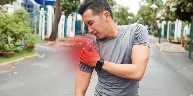 Gejala Cedera Bahu yang Harus Diketahui dan Cara Penanganannya!